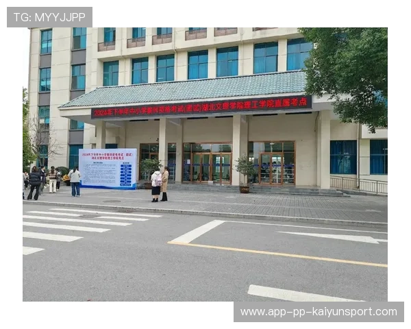 教资考试女生占男厕事件，准教师素质问题浮出水面，女子报考教师资格笔试第一却被淘汰 幕后真相大跌眼镜