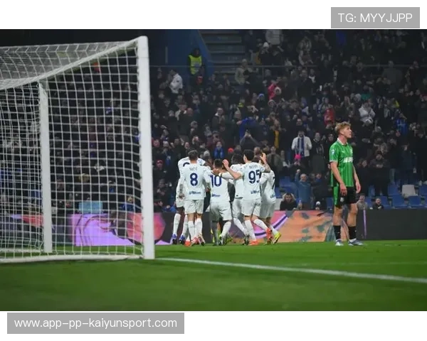 迪马尔科左路下底传中助攻劳塔罗，皮球滚入球门远角